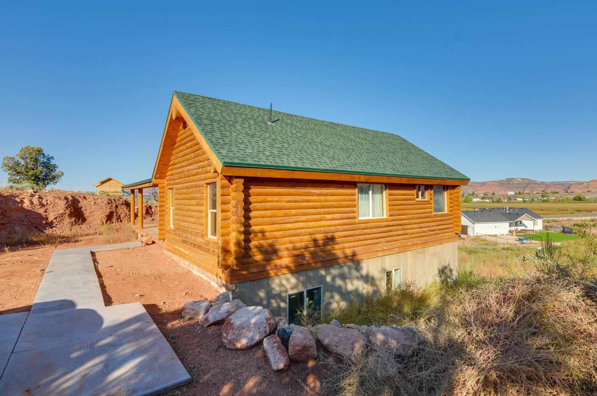 The Cliffrose Cabin - Hike, Relax, Explore! Канаб Экстерьер фото